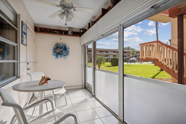 3 of 40 - 5300 Washington St C111, Hollywood, FL