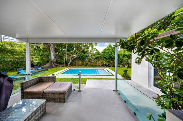 4 of 40 - 260 Ne 48th Ter, Miami, FL