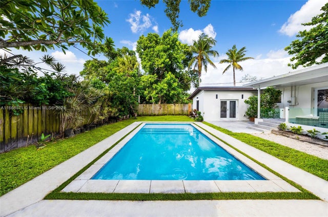 5 of 40 - 260 Ne 48th Ter, Miami, FL