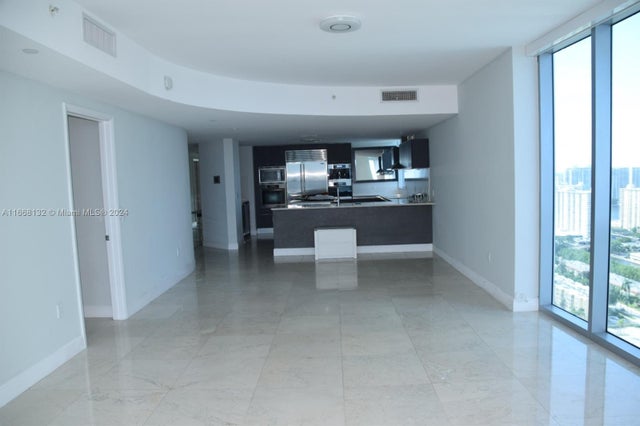 5 of 22 - 17001 Collins Ave 3208, Sunny Isles Beach, FL