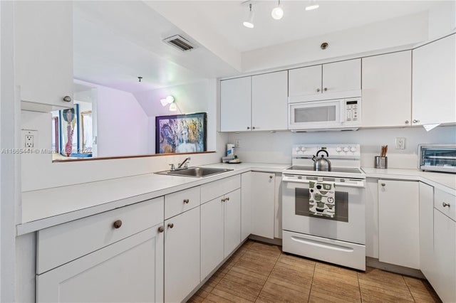 3 of 23 - 5445 Collins Ave Bth4, Miami Beach, FL