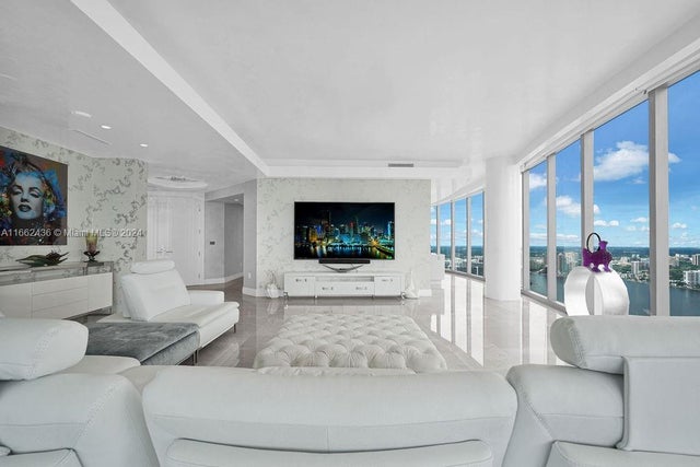 3 of 100 - 17901 Collins Ave 4005, Sunny Isles Beach, FL