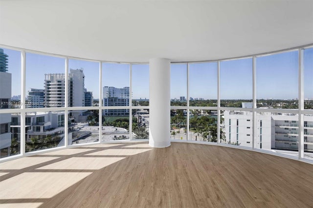 2 of 28 - 6301 Collins Ave 1005, Miami Beach, FL