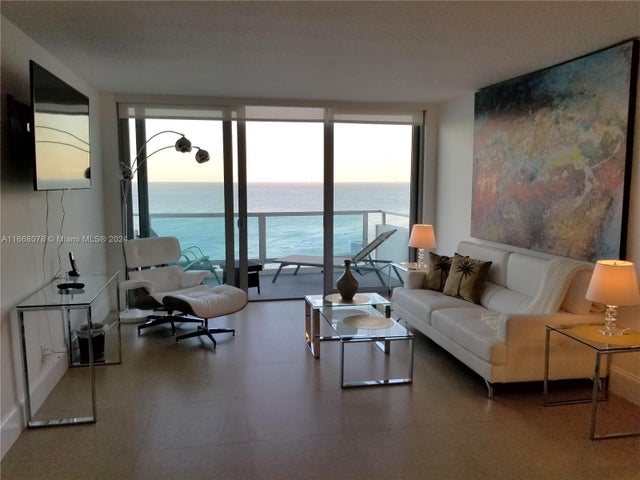1 of 18 - 5161 Collins Ave 1715, Miami Beach, FL