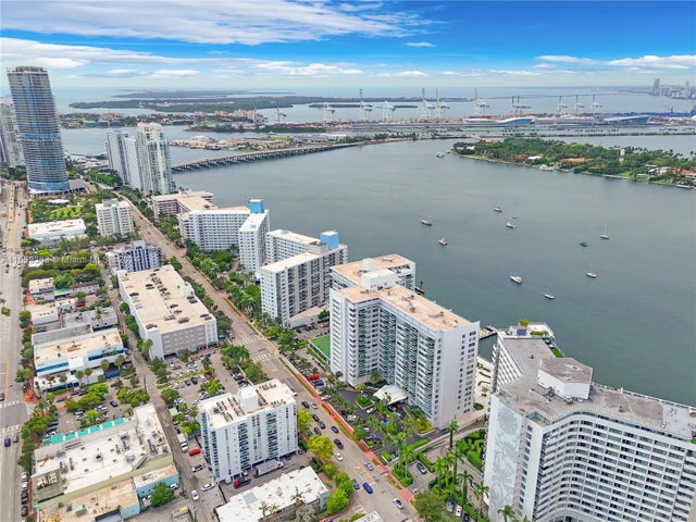 2 of 32 - 1000 West Ave 1121, Miami Beach, FL