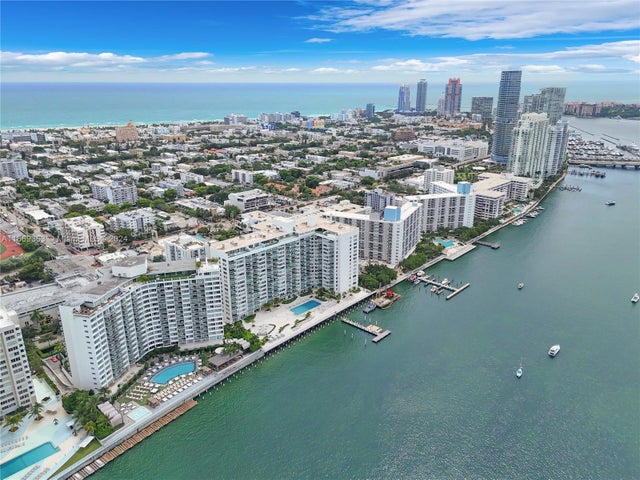3 of 32 - 1000 West Ave 1121, Miami Beach, FL