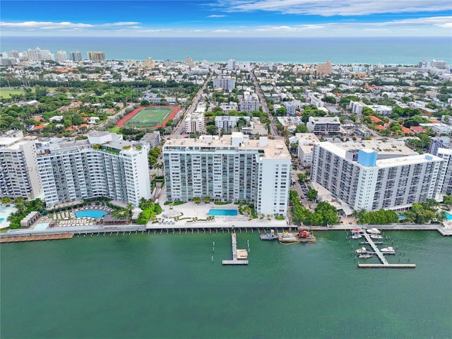 4 of 32 - 1000 West Ave 1121, Miami Beach, FL