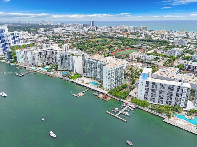 5 of 32 - 1000 West Ave 1121, Miami Beach, FL