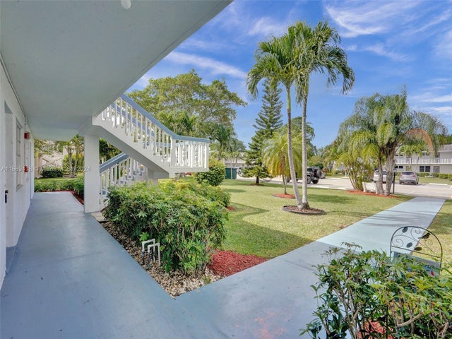 2 of 44 - 154 Markham H 154, Deerfield Beach, FL