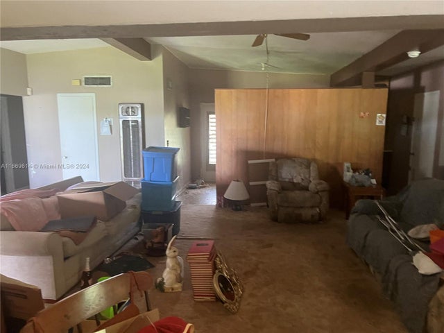 3 of 5 - 153 Ne Prima Vista Blvd, Port St. Lucie, FL