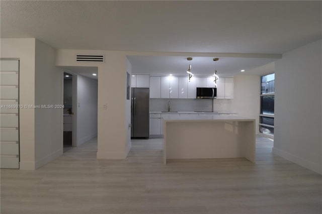 3 of 30 - 210 172nd St 332, Sunny Isles Beach, FL