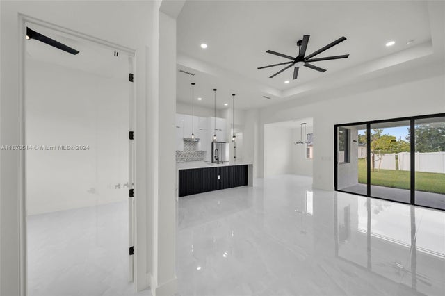 3 of 47 - 447 Sw 6th St, Other City - In The State Of Florida, FL