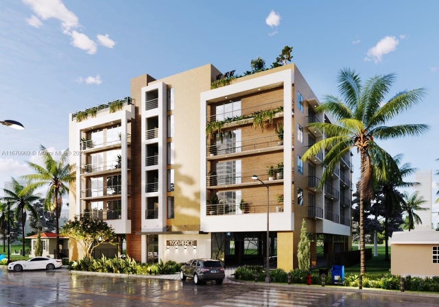 2 of 17 - 1920 Pierce St 502, Hollywood, FL