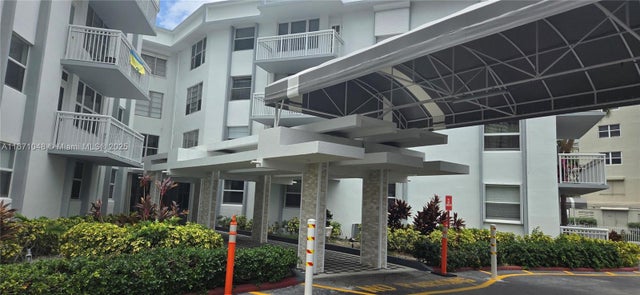 3 of 7 - 1913 S Ocean Dr 138, Hallandale Beach, FL