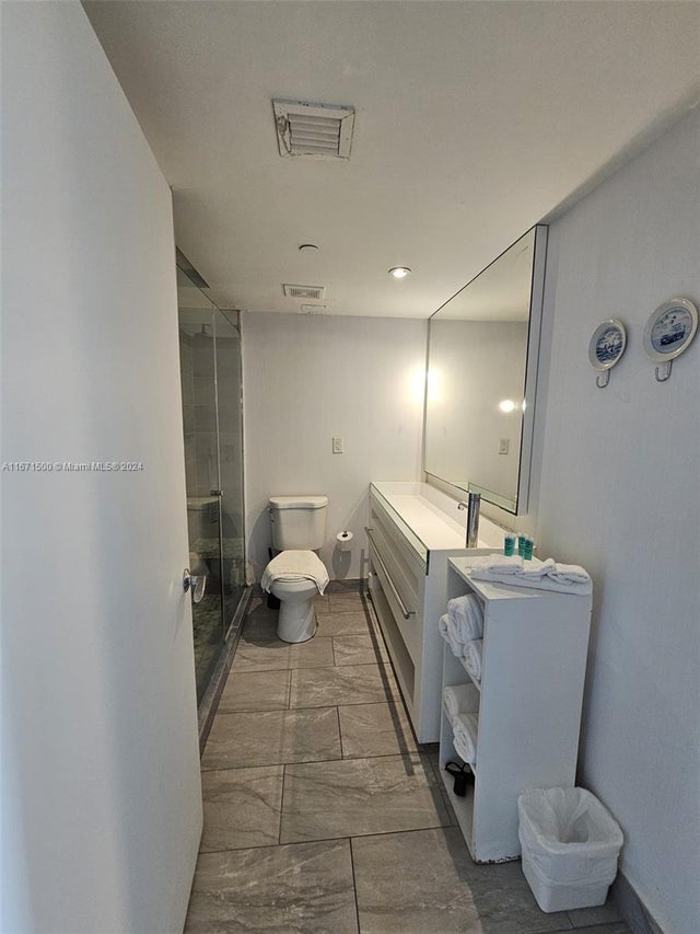 5 of 9 - 1100 West Ave 908, Miami Beach, FL