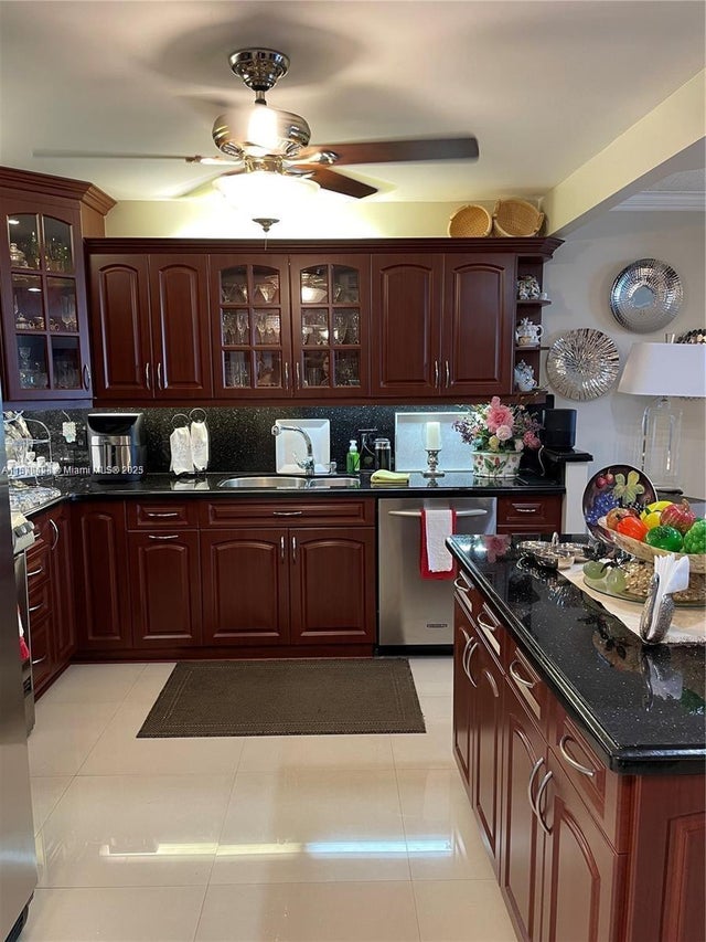4 of 41 - 3800 S Ocean Dr 1407, Hollywood, FL