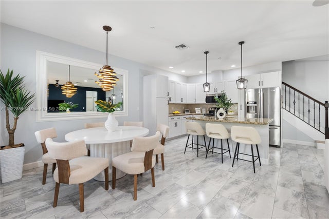 1 of 21 - 4184 Cascada Cir, Cooper City, FL