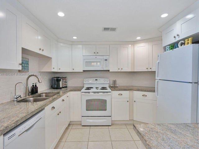1 of 52 - 3725 S Ocean Dr 1216, Hollywood, FL