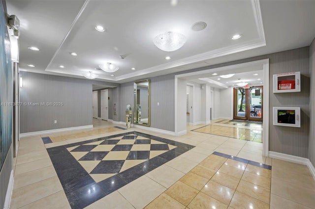 3 of 25 - 1900 Van Buren St 106b, Hollywood, FL