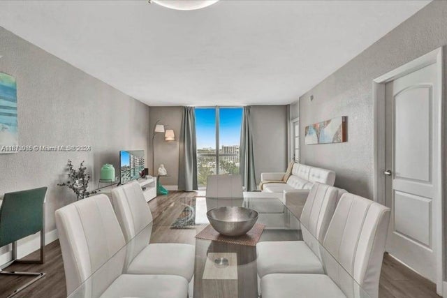 3 of 28 - 3801 S Ocean Dr 9w, Hollywood, FL