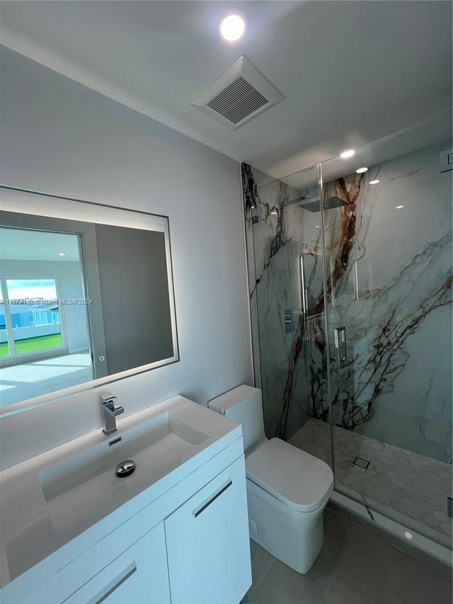 3 of 24 - 94825 Overseas Hwy 253, Key Largo, FL