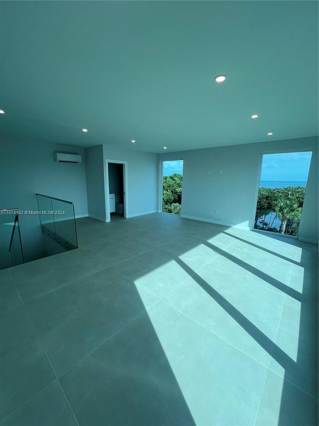 4 of 24 - 94825 Overseas Hwy 253, Key Largo, FL
