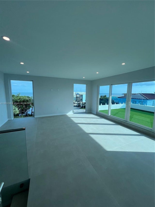 5 of 24 - 94825 Overseas Hwy 253, Key Largo, FL