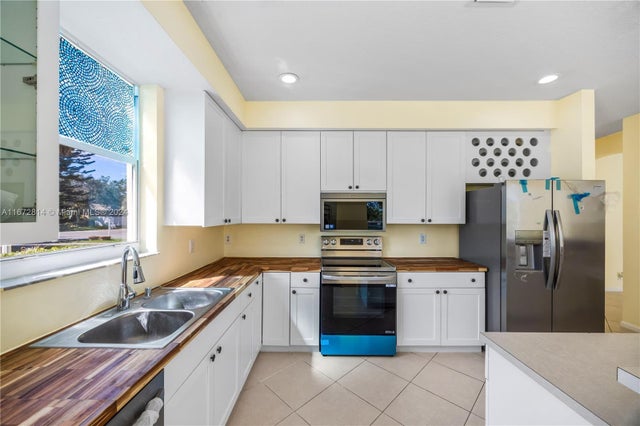 4 of 55 - 751 Sw 191st Ave, Pembroke Pines, FL