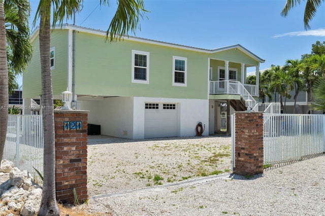 2 of 22 - 121 Venetian Dr, Islamorada, FL