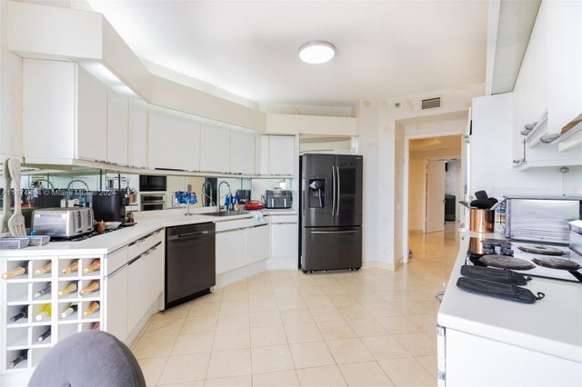 4 of 32 - 3801 Ne 207th St 504, Aventura, FL