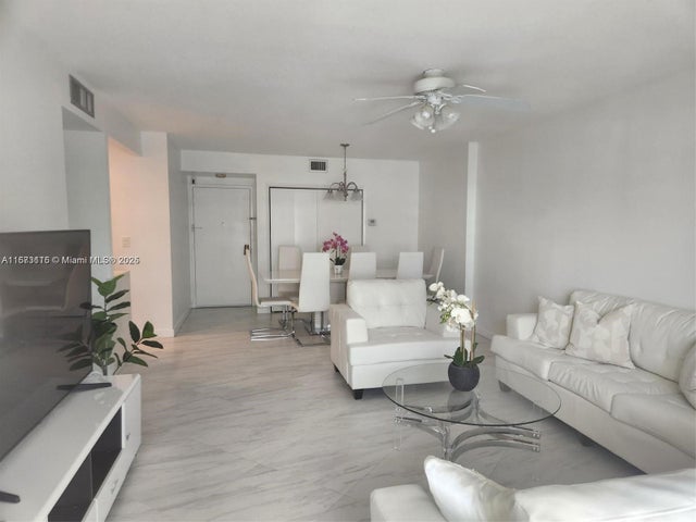 2 of 74 - 4330 Hillcrest Dr 414, Hollywood, FL