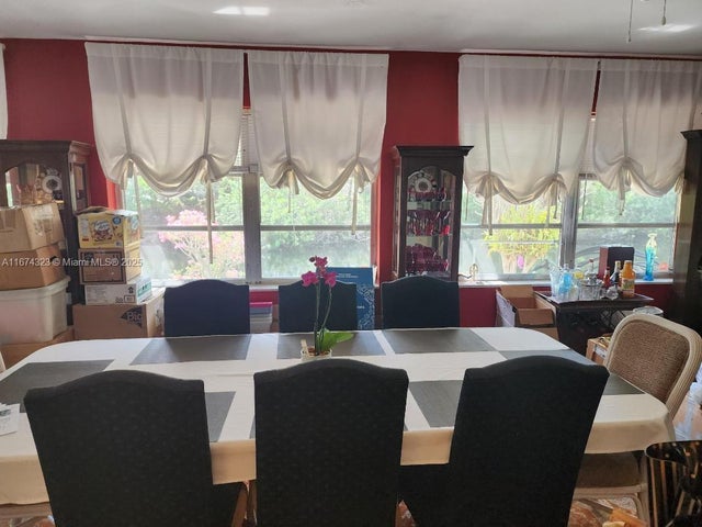 5 of 26 - 4200 Nw 47th St, Tamarac, FL
