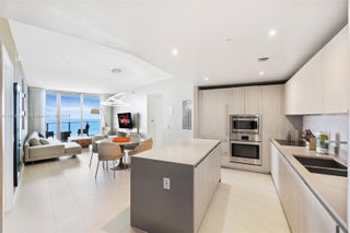 Photo of Listing #A11674627