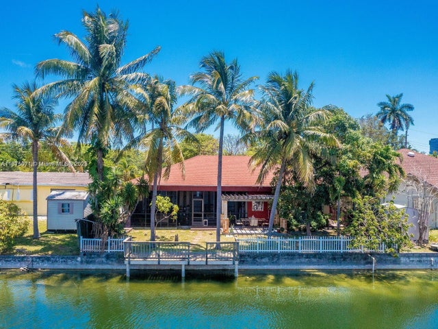 1 of 48 - 232 Sw 7th Ave, Hallandale Beach, FL