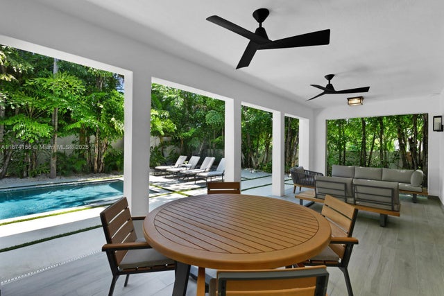 4 of 37 - 5735 N Bay Rd, Miami Beach, FL