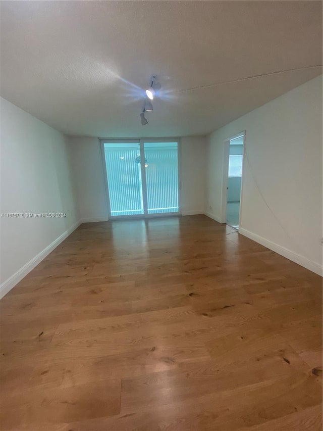 5 of 19 - 2831 E Sunrise Lakes Dr 204, Sunrise, FL