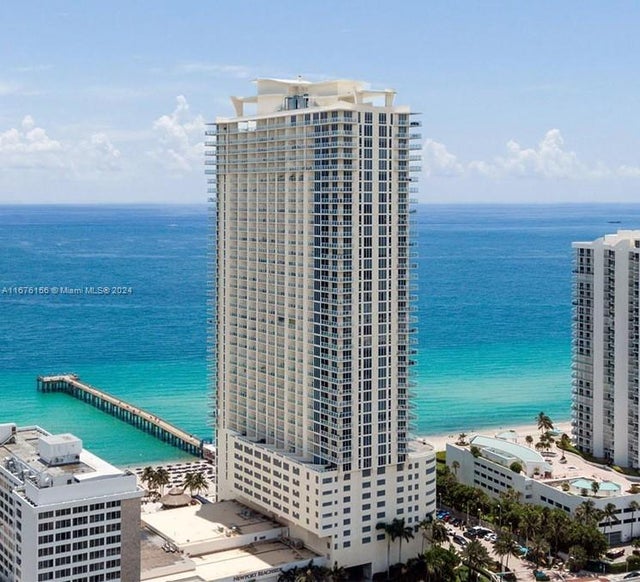 1 of 17 - 16699 Collins Ave 3307, Sunny Isles Beach, FL