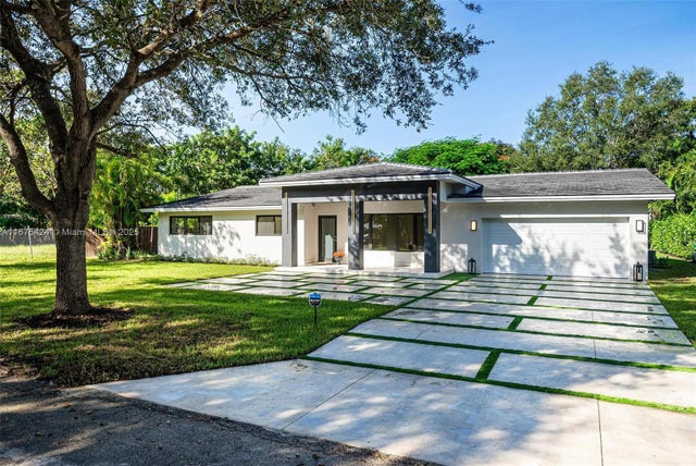 3 of 50 - 12820 Sw 83rd Ct, Pinecrest, FL