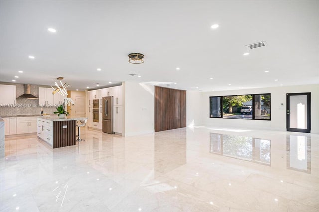 5 of 50 - 12820 Sw 83rd Ct, Pinecrest, FL