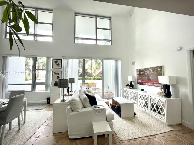 1 of 9 - 2681 N Flamingo Rd Th6s, Sunrise, FL