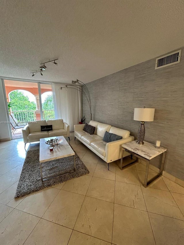 2 of 36 - 19877 E Country Club Dr 3603, Aventura, FL