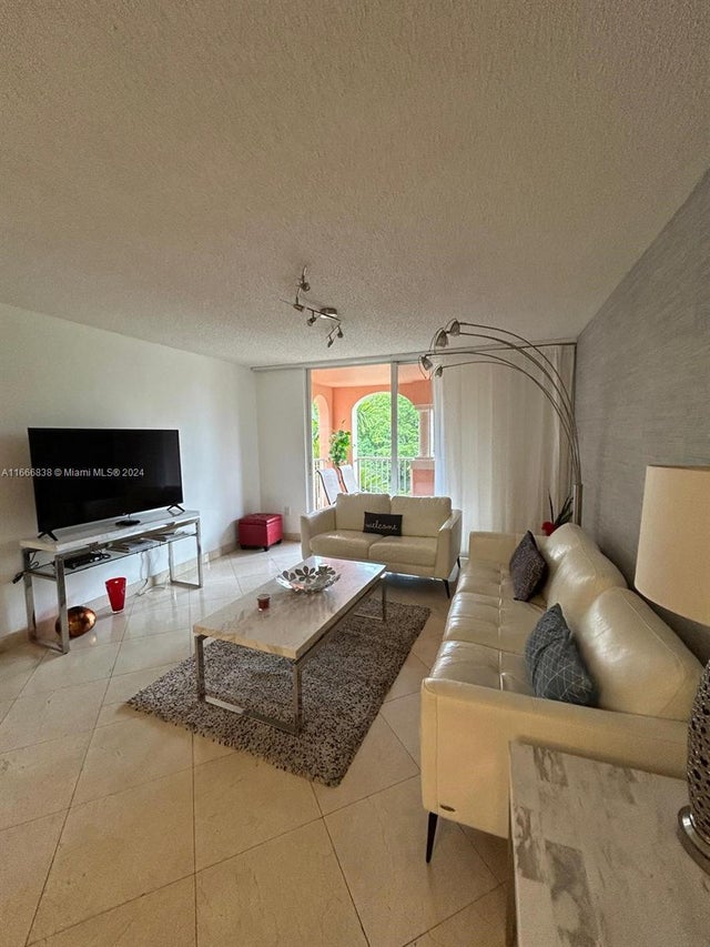 3 of 36 - 19877 E Country Club Dr 3603, Aventura, FL