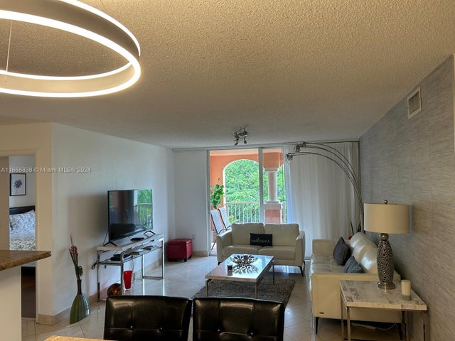 5 of 36 - 19877 E Country Club Dr 3603, Aventura, FL