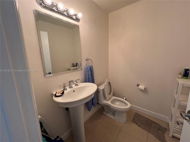 4 of 37 - 1945 S Ocean Dr 411, Hallandale Beach, FL