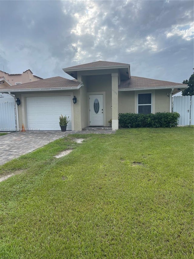 3 of 23 - 1369 Rainbow Ave, Palm Beach, FL