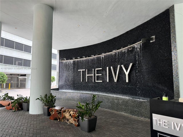 1 of 14 - 90 Sw 3 St 1416, Miami, FL