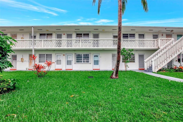 1 of 38 - 121 Ne 204th St 9, Miami Gardens, FL