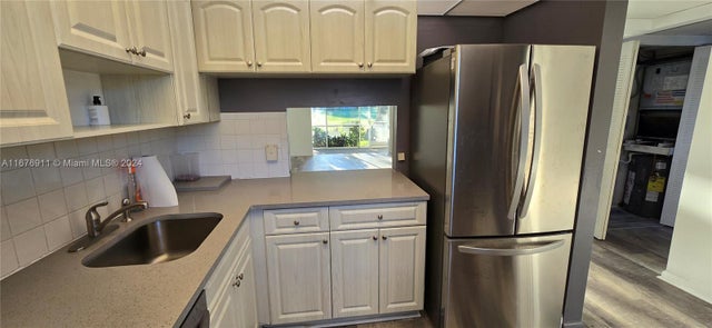 5 of 31 - 7827 Golf Cir Dr 101, Margate, FL