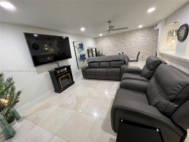 3 of 28 - 1430 Sheridan St 22g, Hollywood, FL