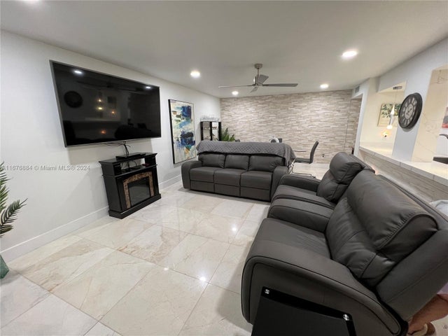 4 of 28 - 1430 Sheridan St 22g, Hollywood, FL